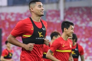  南特定位球战术显威两度破门战胜阿雅克肖