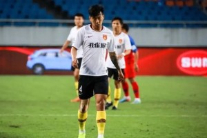  法国国脚租借回归老东家救主  