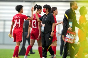  法甲揭幕战爆冷门弱旅击败劲旅  