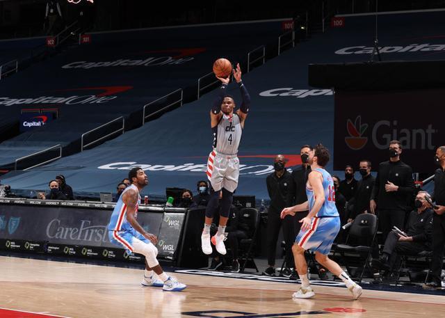  比尔关键三分太阳绝杀掘金登榜首  