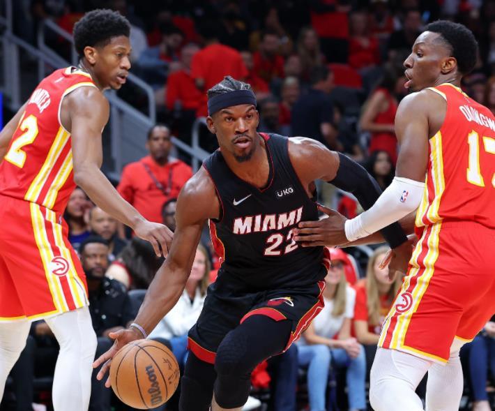  特雷杨超远三分绝杀老鹰险胜热火迎复苏