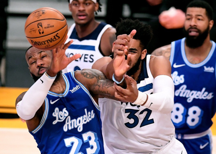  詹姆斯狂砍三双助湖人逆转，西部榜首之争白热化